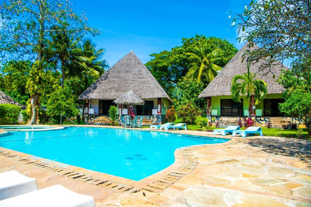 Oasis Diani Beach Villas 외부 사진