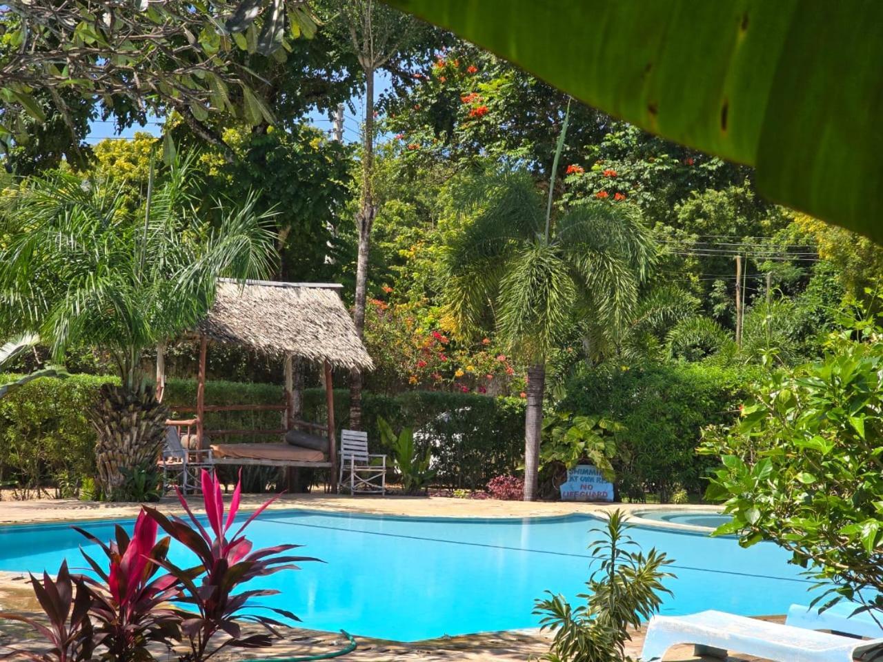 Oasis Diani Beach Villas 외부 사진