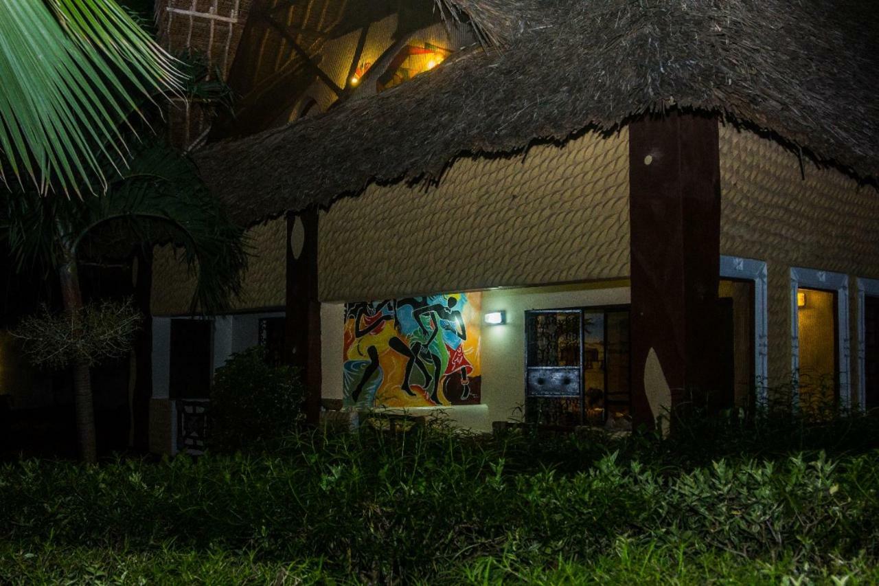 Oasis Diani Beach Villas 외부 사진